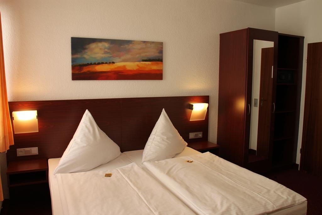 Haus Sparkuhl Hotel Garni Hannover Room photo